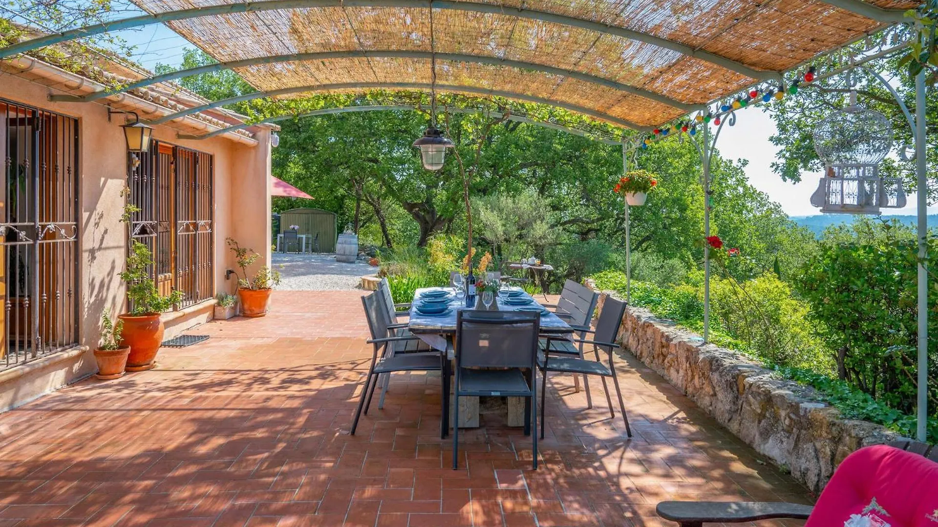 Semesterbostad 4 Bedroom Pet Friendly Home In Besse-Sur-Issole Frankrike